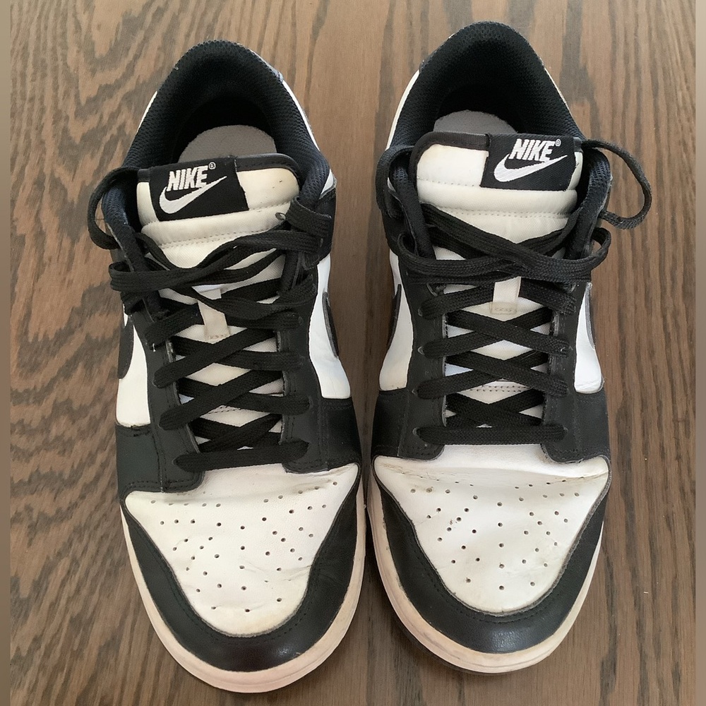 MINT NIKE DUNK LOW PANDA WOMENS SIZE 9 BLACK & WHITE  DD1503-101